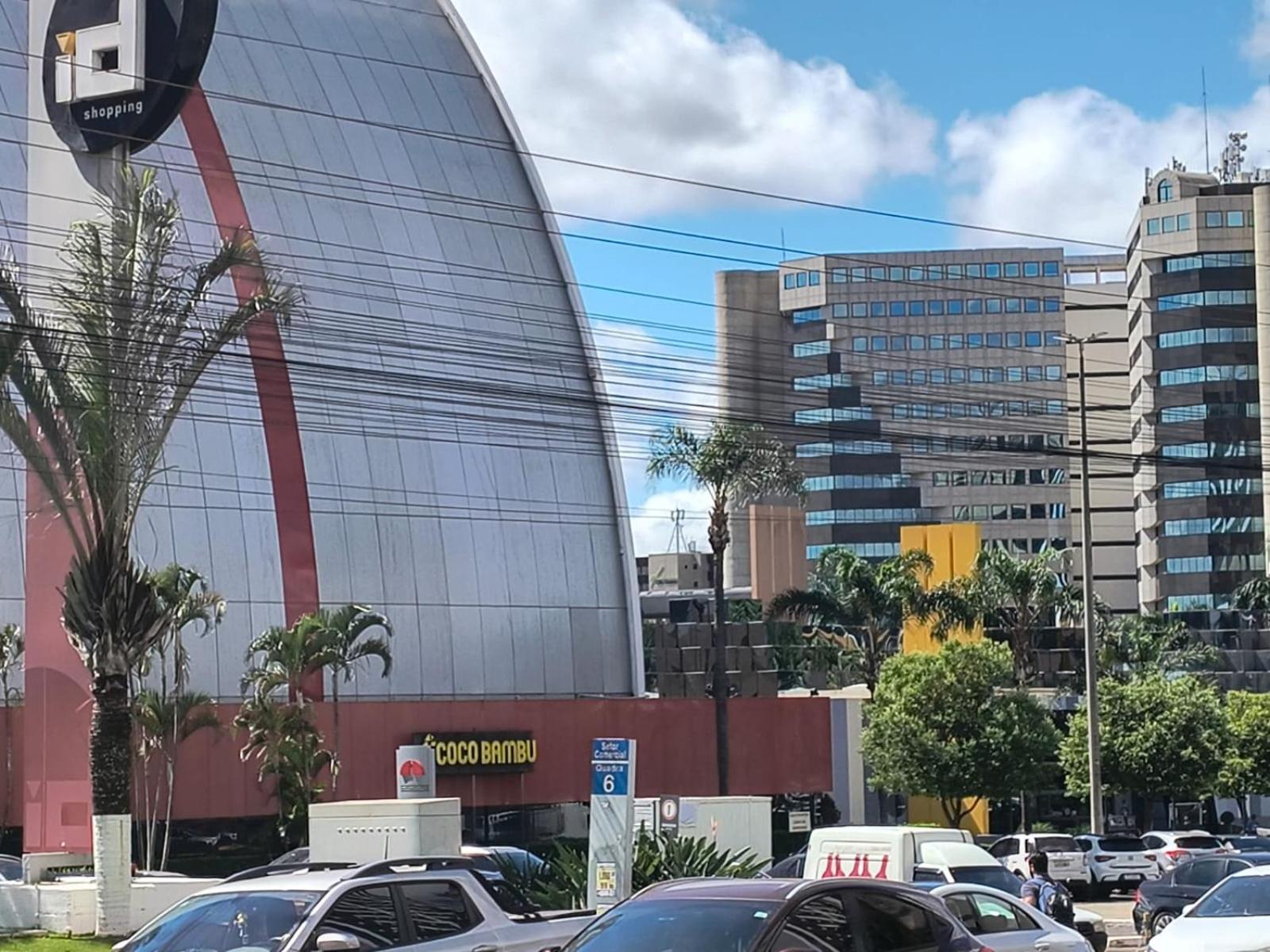 Hotel Grand Mercure Flat Particular Com Varanda, Garagem E Wi-Fi Brasilia Exterior photo